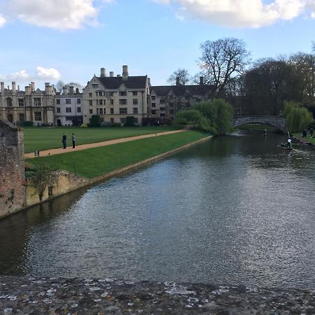 The Lion Hotel Buckden  Экстерьер фото