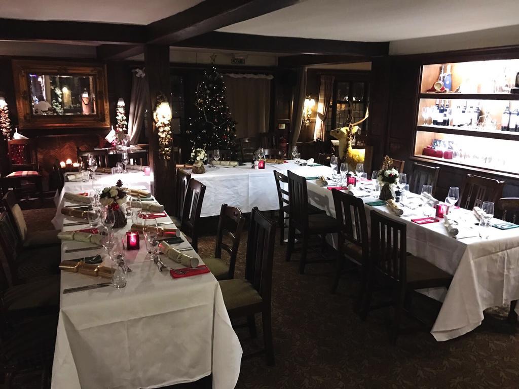 The Lion Hotel Buckden  Экстерьер фото