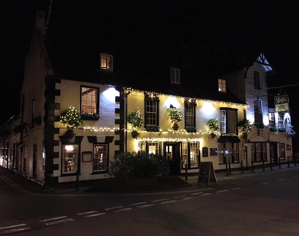 The Lion Hotel Buckden  Экстерьер фото