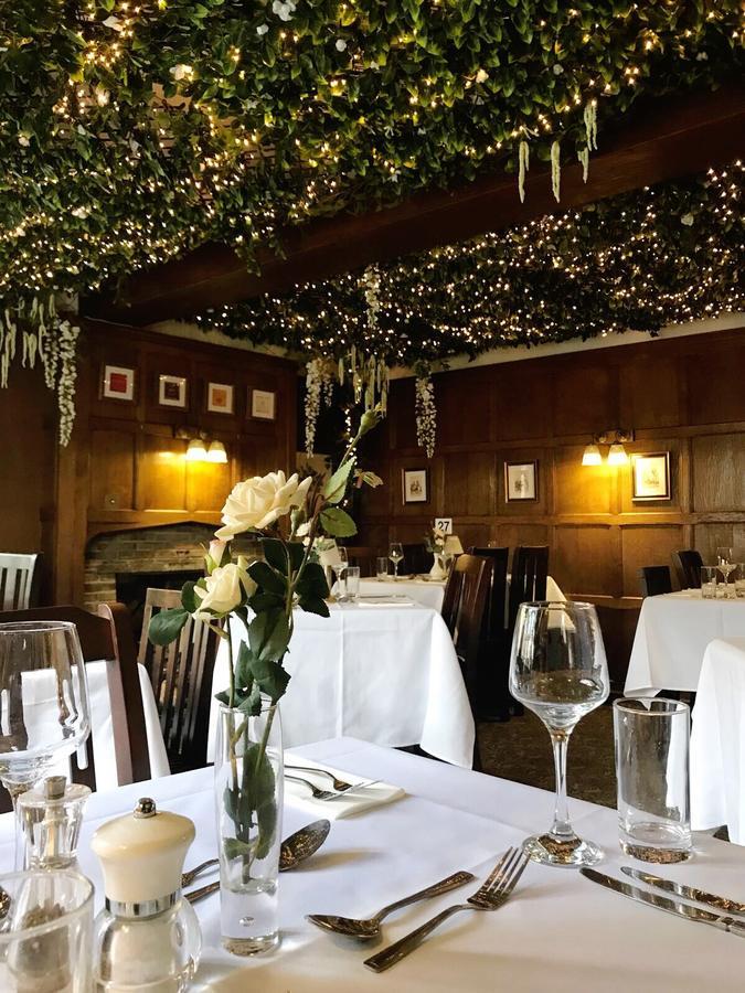 The Lion Hotel Buckden  Экстерьер фото