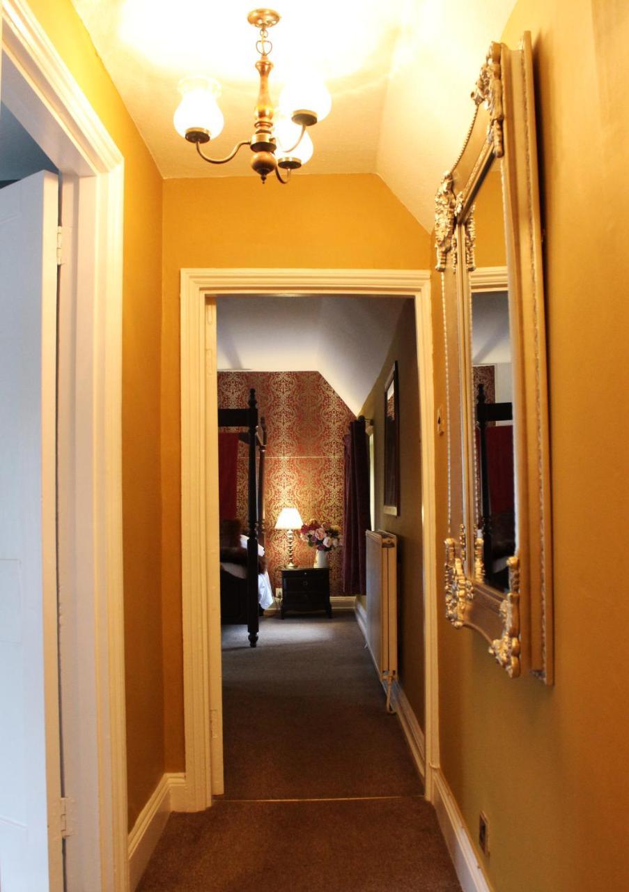 The Lion Hotel Buckden  Экстерьер фото